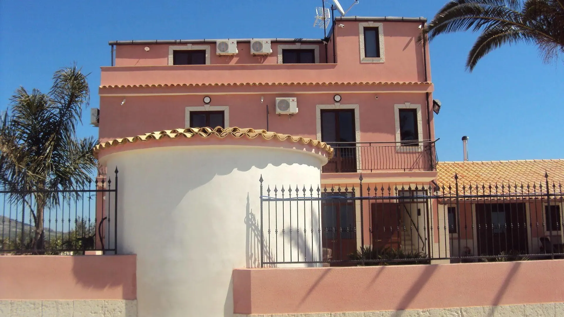 Bed & Breakfast Bed and Breakfast Il Mirto e La Rosa Agrigento